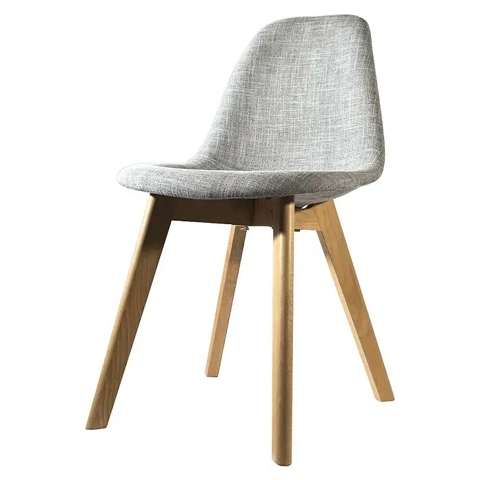 Home Deco Factory Silla Helsinki - Gris, 2 pzs. - Una silla de comedor sencilla pero elegante con asiento de tela gris y patas de madera clara. Ideal para interiores modernos.
