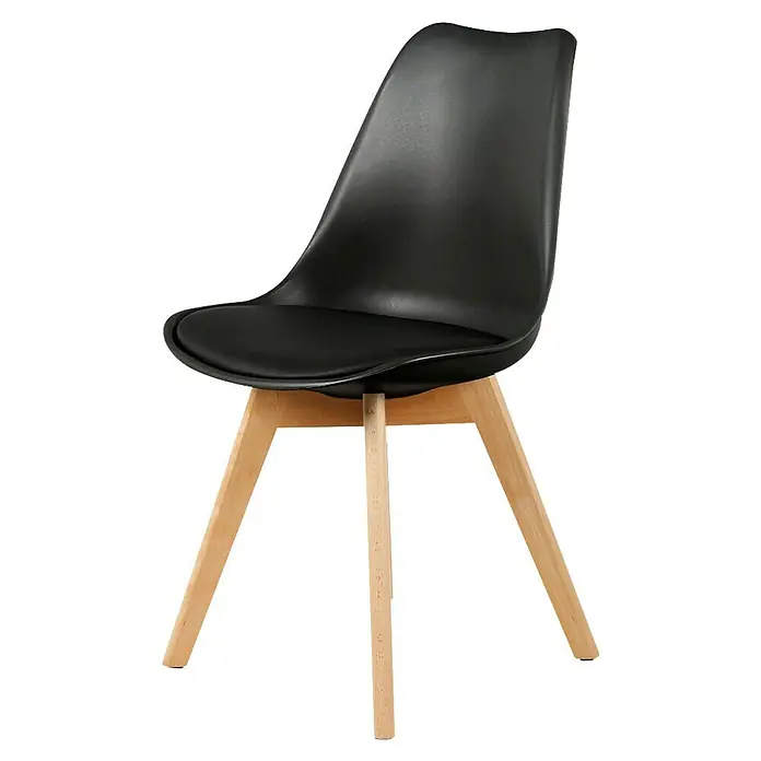 Silla Copenhague - Negro, 4 pzs. - Silla negra con patas de madera. La silla tiene un asiento cómodo y un respaldo elegante, ideal para comedor u oficina.