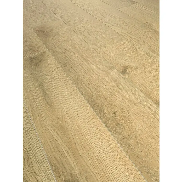 Suelo vinílico Corepel Natural - 195 x 1.380 x 5,5 mm, Beige - Primer plano de parquet de roble claro con grano natural, ideal para espacios modernos.\n
