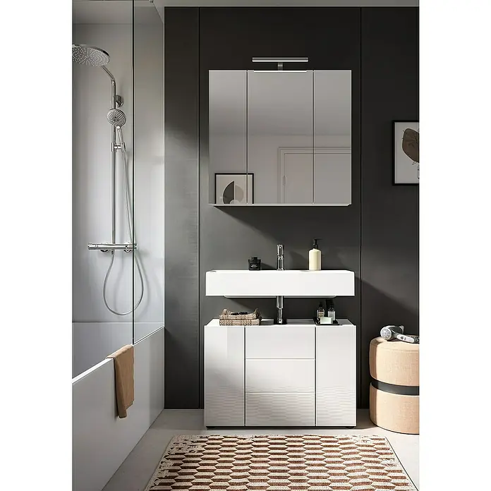 xonox.home Vira Badmöbel-Set Vira - 82 cm, Weiß, Glänzend, Ohne Beleuchtung - Elegantes Badezimmer mit weißem Waschtischunterschrank, Spiegelschrank und stilvoller Dusche. Moderne Badgestaltung für ein entspannendes Ambiente.