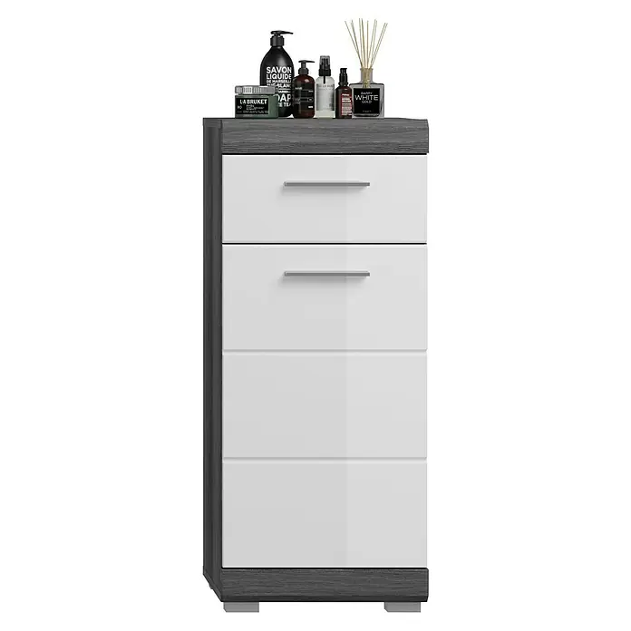 xonox.home Scout Unterschrank Scout - B x T x H: 37 x 31 x 88 cm, Weiß/Rauchsilber - Eine moderne Kommode in Weiß und Grau mit stilvollen Badartikeln dekoriert, die eine elegante Atmosphäre schafft.