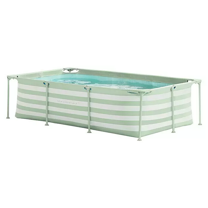 Swim Essentials Frame-Pool - L x B x H: 260 x 160 x 65 cm, Grün/Weiß, 2.163 l - Rechteckiger, tragbarer Pool mit hellgrünen und weißen Streifen, gefüllt mit Wasser, mit „SWIM ESSENTIALS“-Logo.
