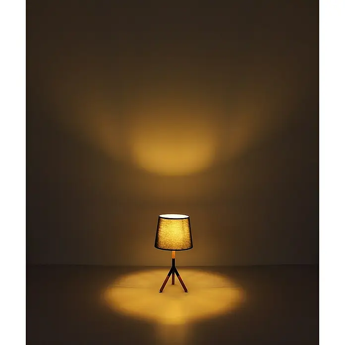 Globo Kikki Tischleuchte - 40 W, Holz, Ø x H: 25 x 45 cm, E27, 1 Stk. - Elegante Tischleuchte mit schwarzem Lampenschirm und Holzbeinen, die ein warmes, stimmungsvolles Licht erzeugt. Ideal für Nachttische oder Wohnzimmer.