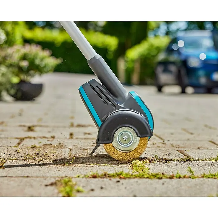 Gardena Power for All 18V Limpiador de juntas de batería EasyWeed 1800/18V - 18 V, 1 batería - El cepillo para juntas inalámbrico Gardena EasyWeed se utiliza para quitar las malas hierbas de los adoquines para un jardín limpio.