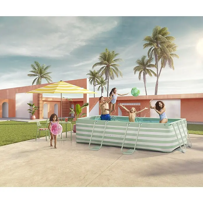 Swim Essentials Frame-Pool - L x B x H: 400 x 200 x 100 cm, Grün/Weiß, 6.400 l - Familie genießt den Sommer im rechteckigen Swim Essentials Pool mit Streifenmuster im Garten. Perfekt für Spaß im Freien!