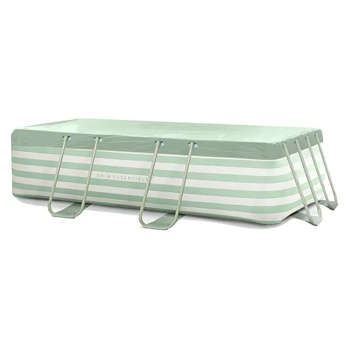 Swim Essentials Frame-Pool - L x B x H: 400 x 200 x 100 cm, Grün/Weiß, 6.400 l - Das Bild zeigt einen rechteckigen Pool mit hellgrün-weiß gestreiften Seitenwänden und einer transparenten Abdeckung, ideal für den Sommer.