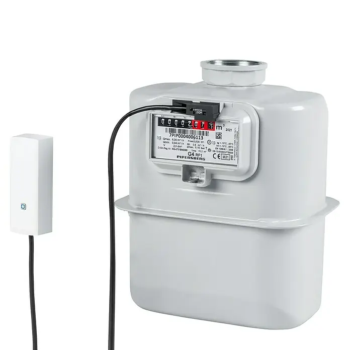 Homematic IP Kontakt-Schnittstelle HmIP-ESI-GAS für Gaszähler - Batteriebetrieben - Nahaufnahme eines intelligenten Gaszählers von PIPERSBERG mit digitaler Anzeige und Sensor zur Fernablesung.
