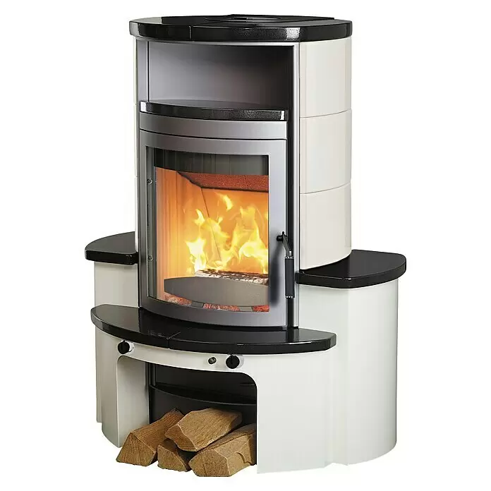 Hark Kaminofen Avenso GT ECOplus - 6 kW, Raumheizvermögen: 165 m³, Material Verkleidung: Keramik, Weiß/Meteor-Schwarz - Moderner weiß-schwarzer Kaminofen mit sichtbaren Flammen und gelagerten Holzscheiten.