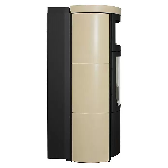 Hark Kaminofen VITO WW GT ECOPLUS - 14 kW, Raumheizvermögen: 116 m³, Material Verkleidung: Keramik, Creme-Weiss - Moderner Ofen, Seitenansicht. Schwarze Seitenwand, geschwungene dreiteilige beige Front mit Glastür.