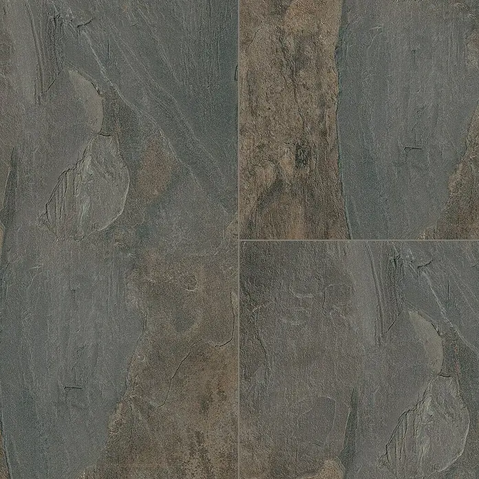 Krono Original Laminatmuster Atlantic 8 Pewter Slate - 297 x 330 x 8 mm, Fliesenoptik, Pewter Slate - Nahaufnahme von vier grauen Schieferfliesen mit unterschiedlichen Texturen und Farbtönen, die ein rustikales Design zeigen.