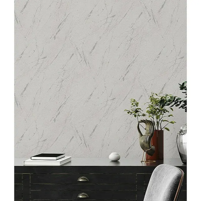 A.S. Création Casual Living Vliestapete Marmor - Silbergrau-Metallic, Steinoptik, 10,05 x 0,53 m - Nahaufnahme eines stilvollen grauen Hintergrunds mit abstraktem Marmormuster, ideal für moderne Innenräume.