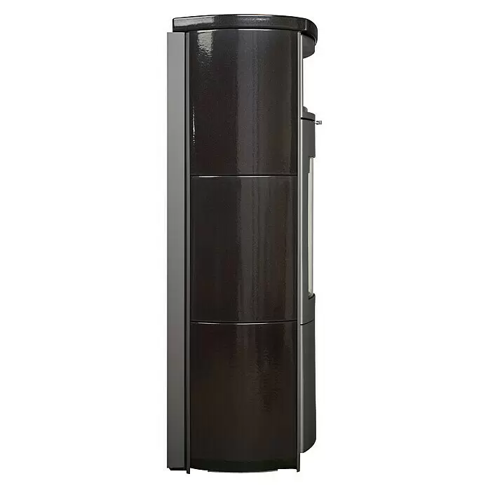 Hark Kaminofen Nika ECOplus - 5 kW, Raumheizvermögen: 138 m³, Material Verkleidung: Keramik, Schwarz - Moderner, hoher, dunkelgrauer glänzender Ofen mit segmentiertem Design und hellgrauen Seitenverkleidungen.