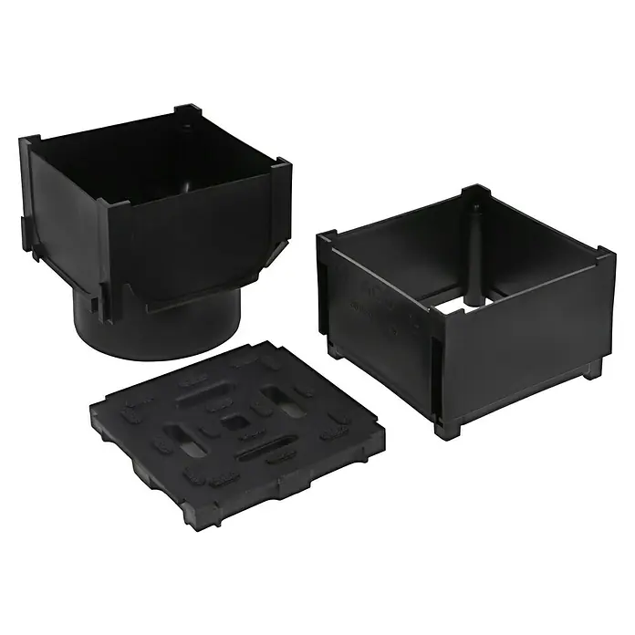 ACO Hexaline Eckstück mit Verlängerung Schlitzaufsatz 2.0 - 12,5 x 12,5 x 13,8 cm - Bild von einem schwarzen ACO Self Europoint Ablaufkasten-Set, bestehend aus einem Ablaufkasten, einem Aufsatzkasten und einem Gitterrost.