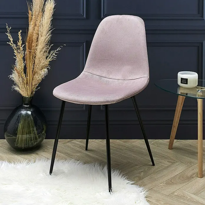 Silla Giulia - Rosa, 4 pzs. - Esta silla de pana rosa con elegantes patas negras es un complemento elegante y cómodo para cualquier comedor moderno.