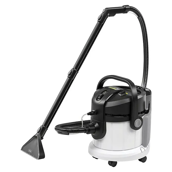 Kärcher Waschsauger SE 4 - 1.000 W, Behältervolumen: 4 l - Das Bild zeigt einen Kärcher Waschsauger, ein Gerät zur Reinigung von Teppichen und Polstern, vor einem schwarzen Hintergrund.