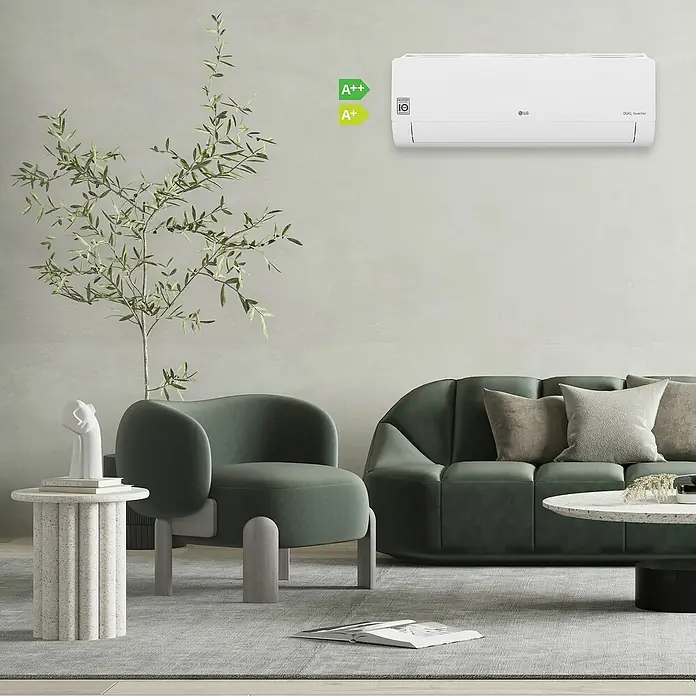 LG Aire acondicionado Inverter Replace + Instalación - 3.500 W, 3.500 W, 25 m², Blanco - Aire acondicionado LG de pared con eficiencia energética A++ en un salón moderno.