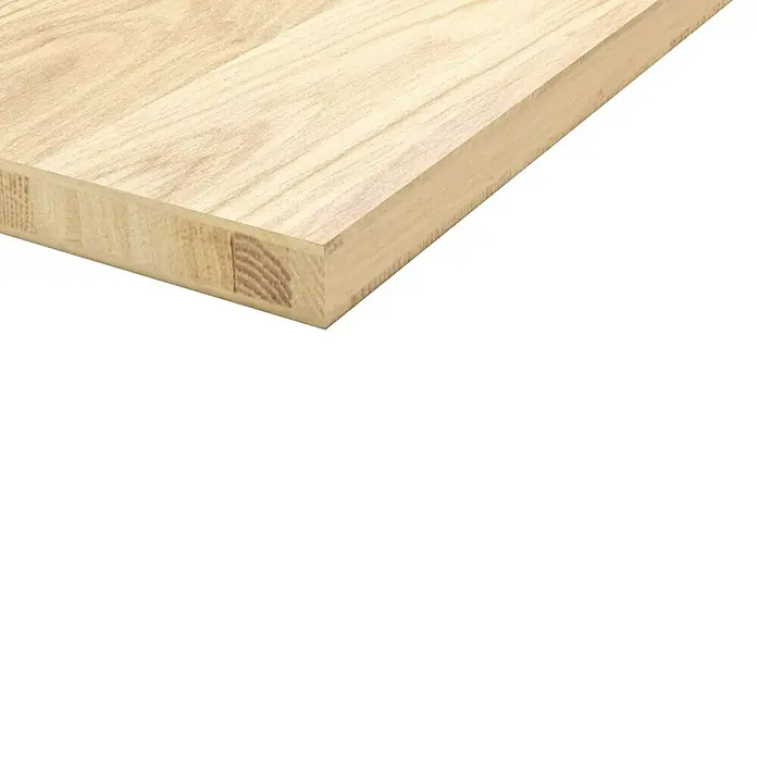 3-Schichtplatte Wildeiche massiv - Eiche, 900 x 600 x 20 mm - Detailaufnahme einer hellen, verleimten Holzplatte, die die natürliche Maserung und Konstruktion des Produkts zeigt.