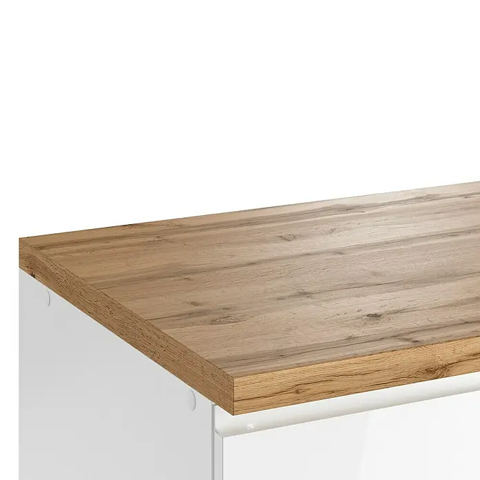 Held Möbel Küchenleerblock Treviso - L x B: 240 x 240 cm, Weiß, Dekor Arbeitsplatte: Holzoptik, Ohne Elektrogeräte - Nahaufnahme einer Tischplatte mit Holzmaserung auf einem weißen Möbelstück.