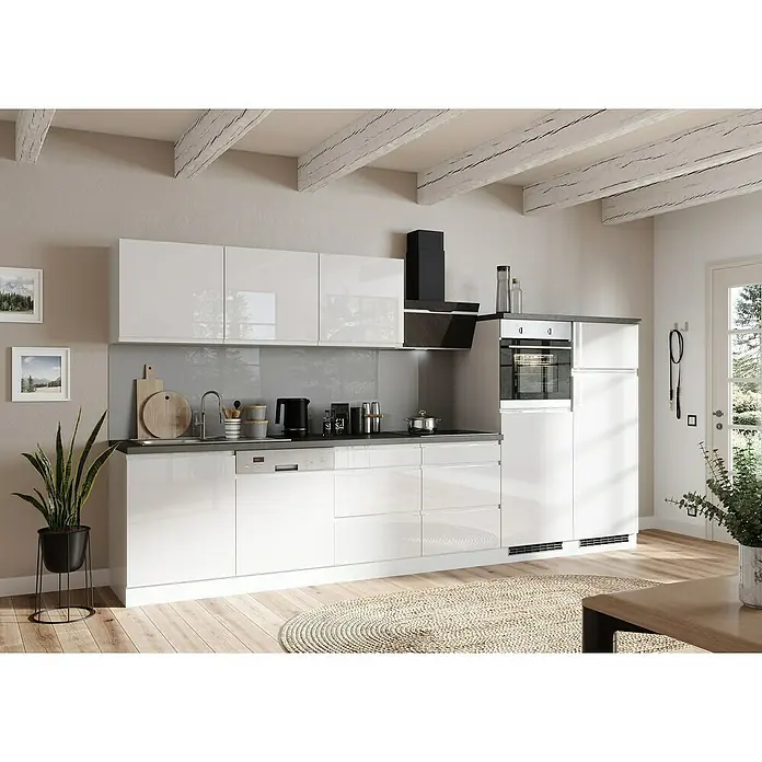 Held Möbel Küchenzeile Treviso Typ 2 - Breite: 360 cm, Weiß, Dekor Arbeitsplatte: Betonoptik, Induktionskochfeld, Mit Elektrogeräten - Helle, moderne Küche mit weißen Hochglanzfronten, dunkler Arbeitsplatte und Holzbalkendecke für ein freundliches Wohnambiente.