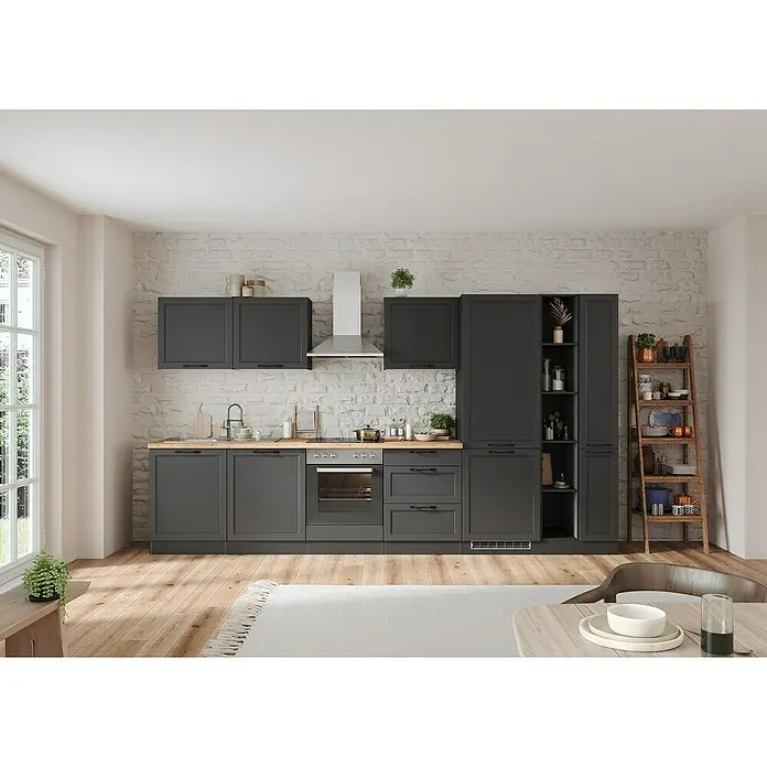 Held Möbel Küchenleerblock Padua - Breite: 360 cm, Grau, Ohne Elektrogeräte, Für Einbaukühlschrank - Küchenzeile in Anthrazit mit Arbeitsplatte aus Holz und einer weißen Ziegelwand im Hintergrund.