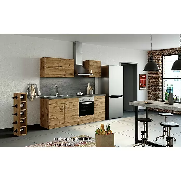 Held Möbel Küchenzeile Barolo Typ 1 - Breite: 210 cm, Wotaneiche, Farbe Korpus: Wotaneiche, Mit Elektrogeräten - Moderne Küche mit Holzschränken, Spüle, Backofen und einem hohen Weinregal in Naturholzoptik.