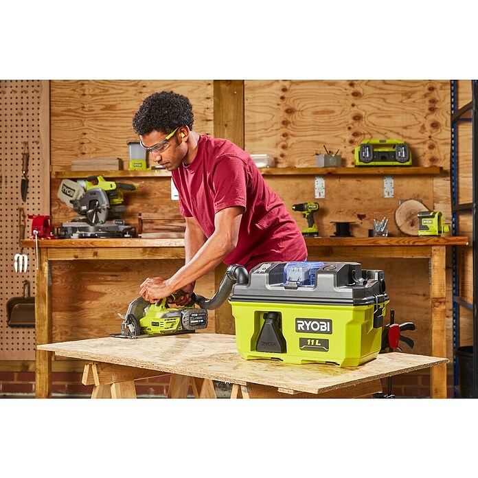 Ryobi ONE+ Akku-Nass-Trockensauger RV1811-0 (18 V, Ohne Akku, Behältervolumen: 12 l) | BAUHAUS