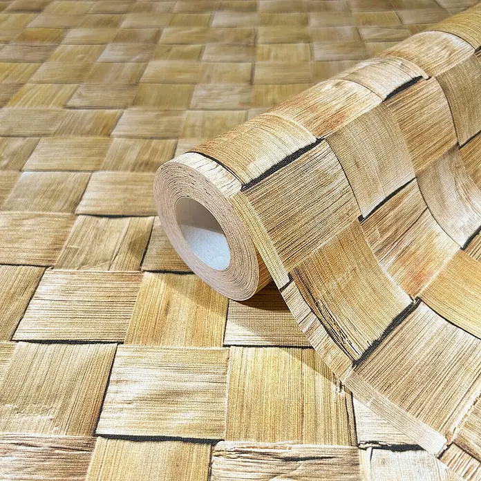 Marburg Struktura Vliestapete 3D-Geflecht - Beige, 3D-Optik, 10,05 x 0,53 m - Nahaufnahme einer Rolle mit Holzblock-Tapete. Diese detailreiche Tapete imitiert das Aussehen von Holz perfekt.