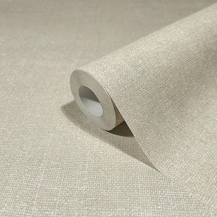 Marburg Struktura Vliestapete Struktur - Beige, Uni, 10,05 x 0,53 m - Nahaufnahme einer Rolle beiger Tapete mit einem subtilen, strukturierten Design, ideal für eine stilvolle Wandgestaltung im Innenbereich.