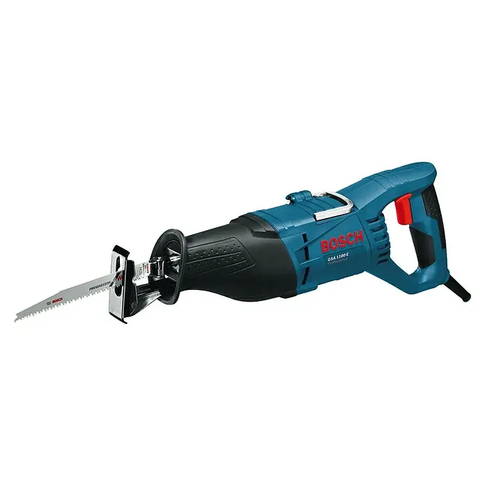 Bosch Professional Säbelsäge GSA 1100 E - 1.100 W, 2.700 /min - Bosch GSA 1100 E Professional Säbelsäge. Leistungsstarkes Werkzeug für professionelle Anwendungen, ideal für verschiedene Sägearbeiten.