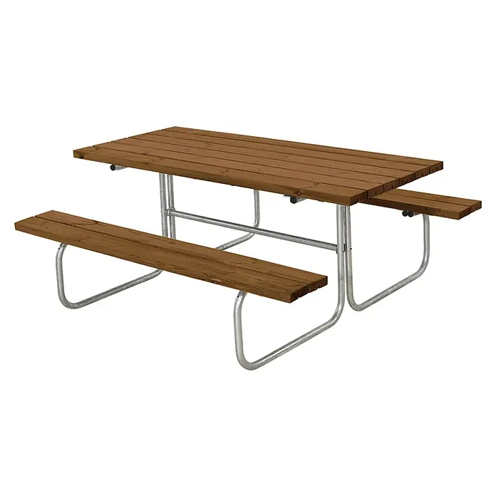 Plus Sitzgruppen-Set Classic - Teakfarben, Kiefer/Fichte & Stahl, 6 Personen, ohne Rückenlehne - Diese Abbildung zeigt einen Picknicktisch mit einer braunen Tischplatte und Bänken, die durch silberne Metallbeine gestützt werden.