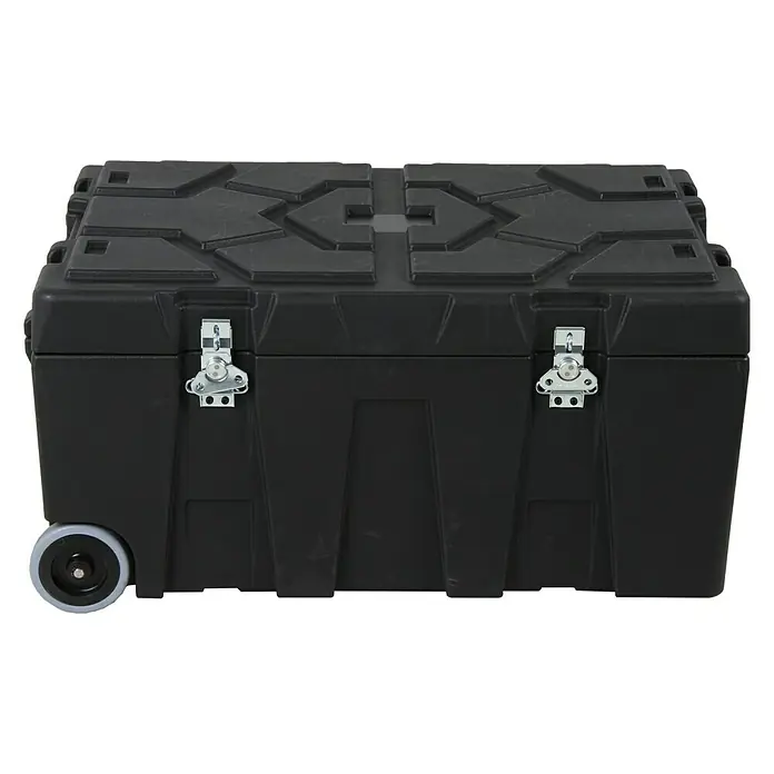Hepco & Becker Aufbewahrungs- & Transportbox Strongmate 2003 - L x B x H: 590 x 880 x 445 mm, 131 l, High Density Polyethylen (HDPE) - Schwarze Aufbewahrungsbox mit Rädern und Metallschnallen, ideal für die sichere Aufbewahrung und den Transport verschiedener Gegenstände.
