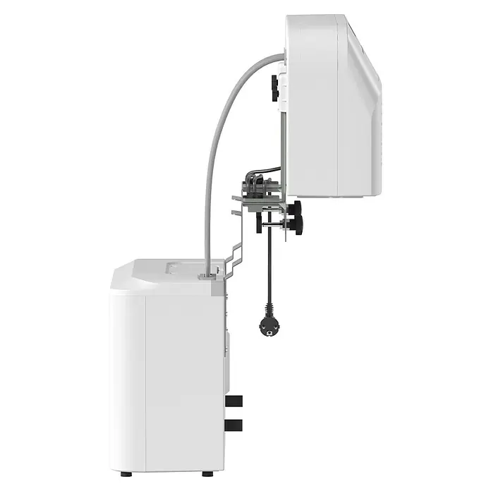 Voltomat Klimasplitgerät Camping - Kühlleistung: 500 W - 1.500 W, Raumgröße: 10 m² - 15 m² - Bild eines Wasseraufbereitungssystems mit zwei weißen Gehäusen und Verbindungskabeln.