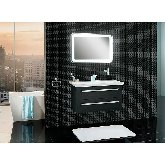 Lanzet M9 Badmöbel-Set M99D1 - 89,2 cm, Dark Oak - Badezimmer-Interieur mit einem modernen Waschtisch mit Schubladen, einem beleuchteten Spiegel und einer Badewanne vor einem Fenster mit Stadtblick.