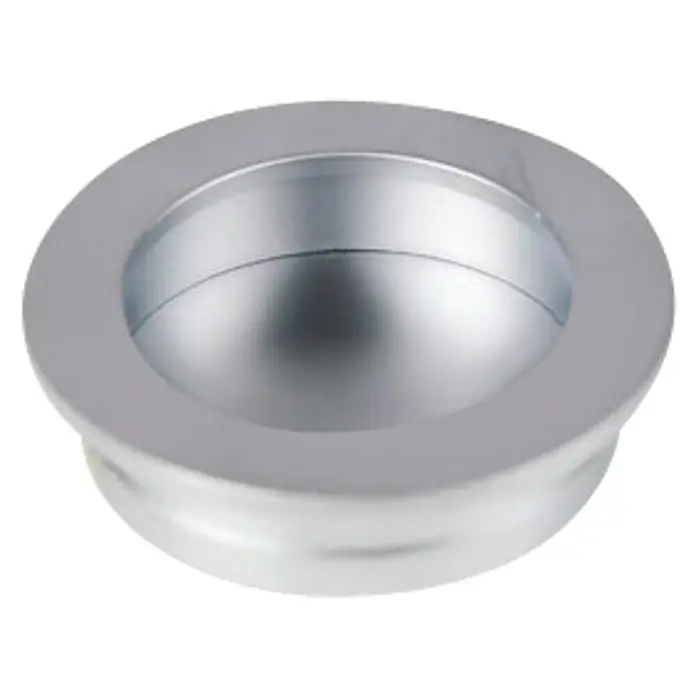 Nesu Tirador para muebles 863517 - L x An x Al: 5 x 5 x 0,2 cm, Cromado - Primer plano de un tirador de puerta metálico empotrado y redondo.