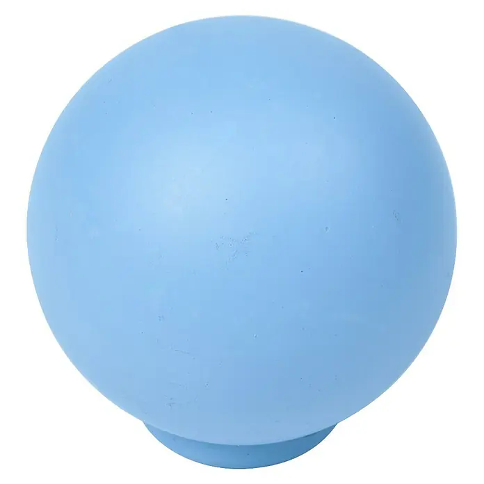 Nesu Pomo para muebles 626 - Tipo de tirador del mueble: Botón, Ø x Al: 29 x 29 mm, Plástico, Azul, Mate - Primer plano de una cúpula de luz exterior redonda de color azul claro, perfecta para crear una iluminación ambiental en el jardín.