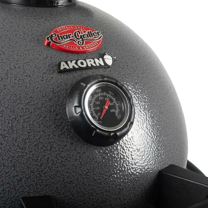 Char-Griller Holzkohlegrill Akorn Jr. Kamado - Durchmesser Grillfläche: 36 cm, Schwarz - Nahaufnahme eines Char-Griller Akorn Kamado Grills mit Temperaturanzeige.
