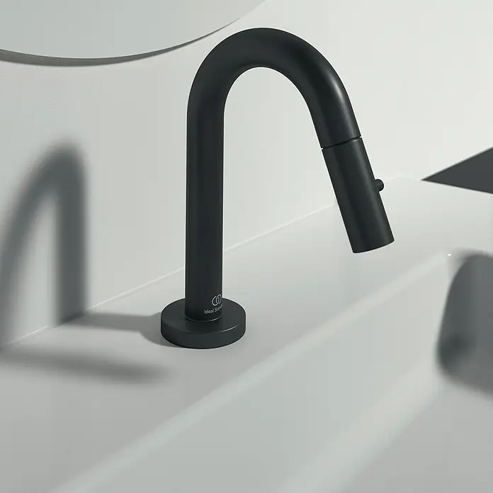 Ideal Standard Ceraline Kaltwasser-Standventil - Schwarz, Matt - Schwarzer Ideal Standard Waschtischarmatur mit gebogenem Auslauf, ein Blickfang für jedes moderne Bad. Stilvolles Design und hohe Funktionalität.