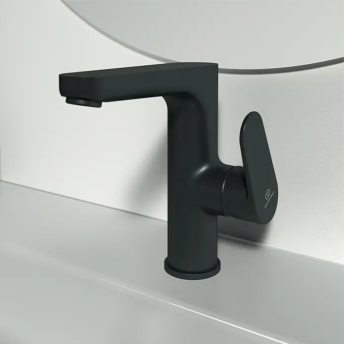 Ideal Standard Cerafine O Waschtischarmatur H155 - Schwarz, Matt, Mit Ablaufgarnitur - Schwarzer Waschtischmischer von Ideal Standard mit modernem Design für stilvolle Badezimmer.\n