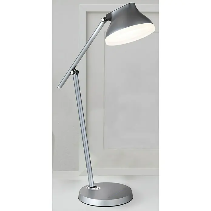 Globo LED-Tischleuchte Halvar - L x B x H: 43,2 x 17,8 x 75,8 cm, 8 W - Silberne Stehlampe mit verstellbarem Arm und rundem Lampenschirm, die ein helles Licht spendet, ideal für modernes Wohnen.