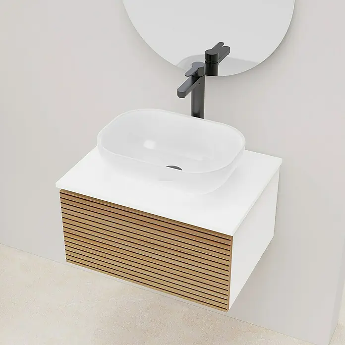 Artysan Conjunto de mueble de baño Osaka Top 1C - Ancho: 60 cm, Blanco/Nogal, 3 pzs. - Elegante lavabo con mueble de madera y encimera blanca, complementado con un espejo redondo y grifo negro para un baño moderno.