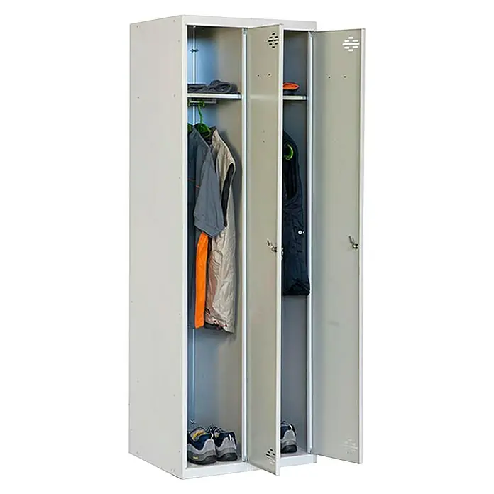 Simonrack Simonlocker Taquilla Single Inicial Desmontada - L x An x Al: 50 x 60 x 180 cm, Número de puertas: 2 ud., Gris/Gris - Un armario de tres puertas con puertas abiertas, que revela ropa y zapatos en el interior.