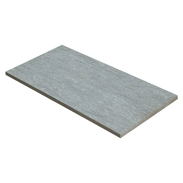 Terrassenfliese Vallis - 40 x 80 x 2 cm, Grau, Matt - Ein grauer Pflasterstein, ideal für stilvolle Außenbereiche. Seine robuste Oberfläche und dezente Farbe machen ihn vielseitig einsetzbar.