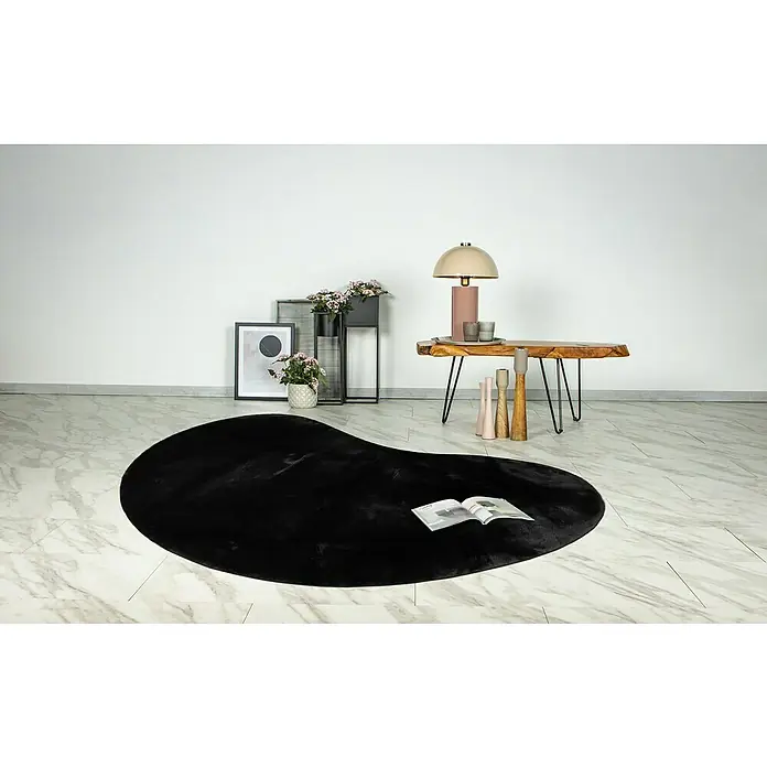 Fellteppich Happy - Schwarz, 230 x 160 cm, Oval, 100 % Polyester (Flor) - Schwarzer, nierenförmiger Teppich im Wohnzimmer. Ein weicher, stilvoller Teppich für ein modernes Ambiente.