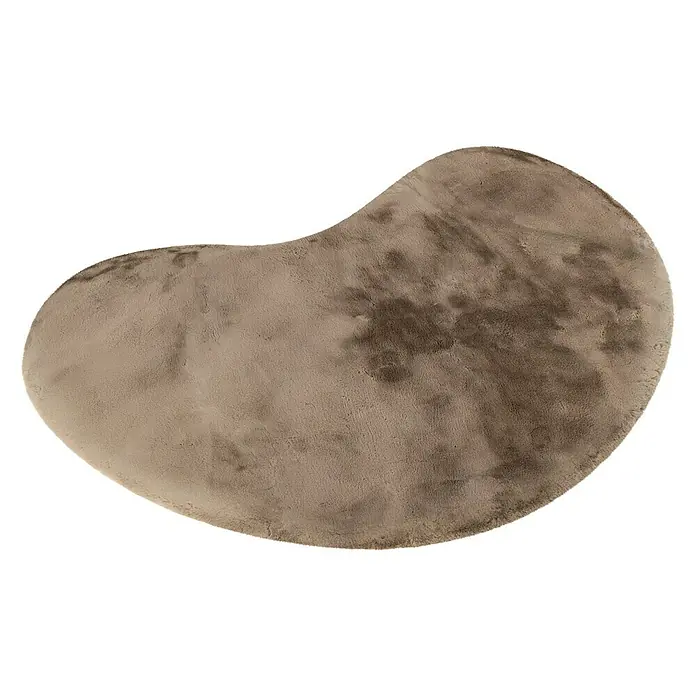 Fellteppich Happy - Taupe, 230 x 160 cm, Oval, 100 % Polyester (Flor) - Ein weicher, herzförmiger Teppich in sanften Erdtönen. Ideal für gemütliche Akzente in jedem Raum.