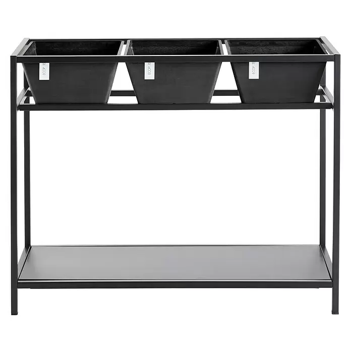 Ecopots Berlin Kräuterhochbeet - L x B x H: 101 x 36 x 80 cm, Dunkelgrau - Schwarzes Metall-Pflanzregal mit drei schwarzen rechteckigen Pflanzgefäßen auf der oberen Ablage und einer leeren unteren Ablage.
