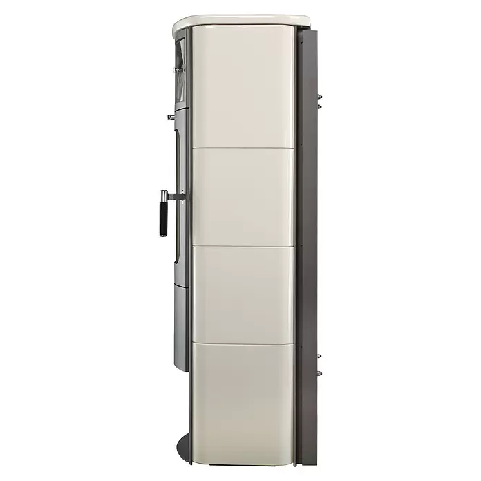 Hark Kaminofen Opera B Grande - 7 kW, Raumheizvermögen: 193 m³, Material Verkleidung: Keramik, Creme/Weiß - Hoher Heizofen mit cremeweißer Keramikfassade und metallischem Graurahmen.