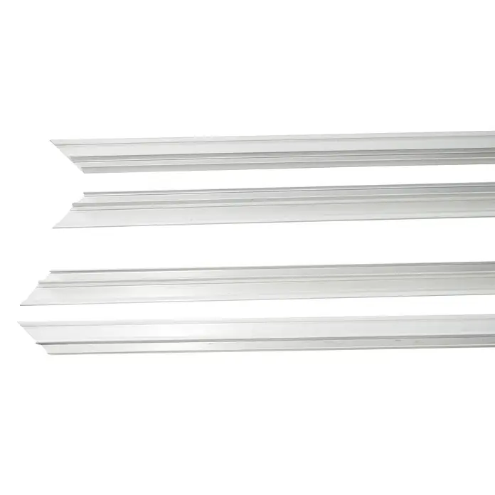 Star Stairs Abdeckleiste - 4 Stk., Passend für: Star Stairs Bodentreppen ≤ 140 x 60 cm - Weiße Zierleisten im Detail, ideal für Innenarchitekturprojekte und zur Akzentuierung von Wand- und Deckenelementen.