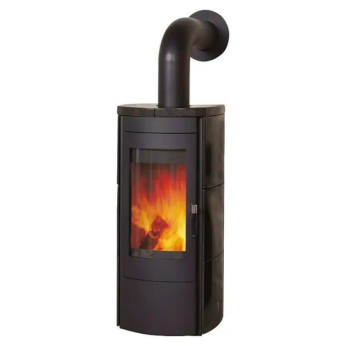 Hark Kaminofen Tiamo Ex - 6 kW, Raumheizvermögen: 165 m³, Material Verkleidung: Keramik, Schwarz - Schwarzer Kaminofen mit Glasfenster und Rauchrohr für eine gemütliche Atmosphäre im Haus.