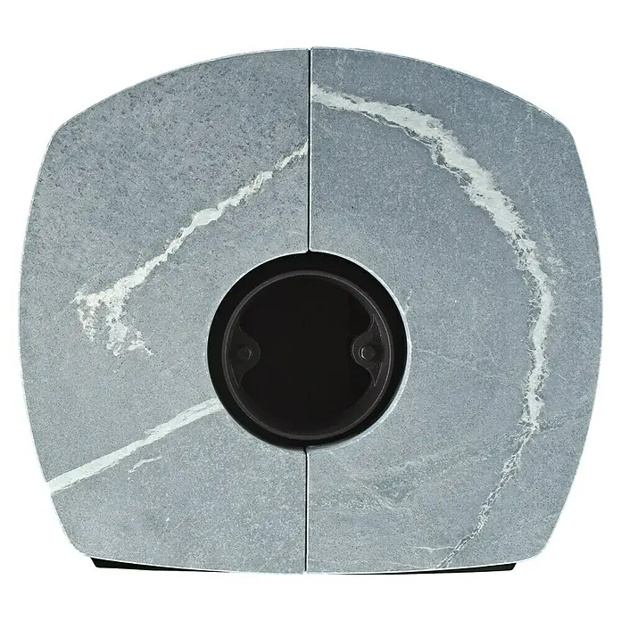 Hark Kaminofen Tiamo Ex - 6 kW, Raumheizvermögen: 165 m³, Material Verkleidung: Stahl, Grau - Detailaufnahme einer Kaminofen-Abdeckung aus Stein mit Marmorierung, zweigeteilt und mit zentraler Öffnung.