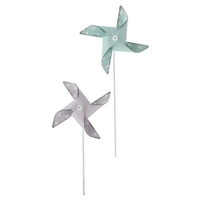 Gartenstecker Windmühle - 8 x 75 cm - Zwei dekorative Metallwindräder, eines hellblau, eines lila, beide mit weißen Tupfen und Used-Look.